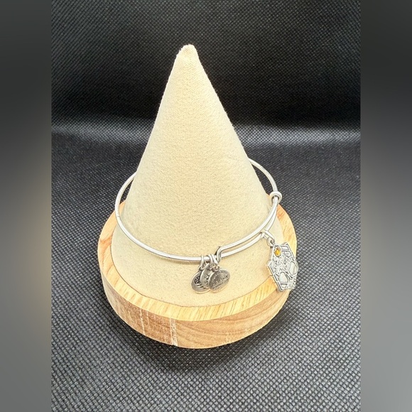 🩶ALEX AND ANI🩶Tree of Life Charm Bangle in Rafaelian Silver/EUC - Picture 7 of 9